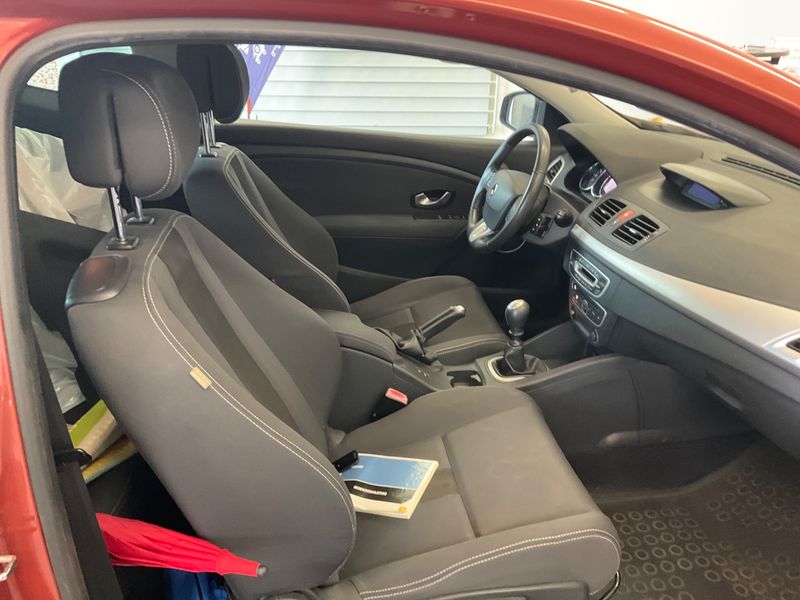 Renault Megane 1.6 Dynamique — zdjęcie 3