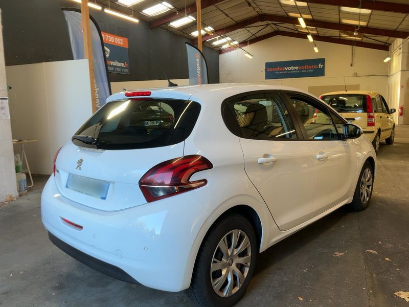 Peugeot 208 1.5 Blue-HDi Active — zdjęcie 6