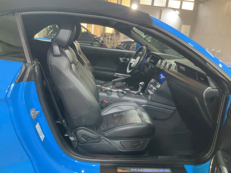Ford Mustang 5.0 Ti-VCT V8 GT Convertible — zdjęcie 11