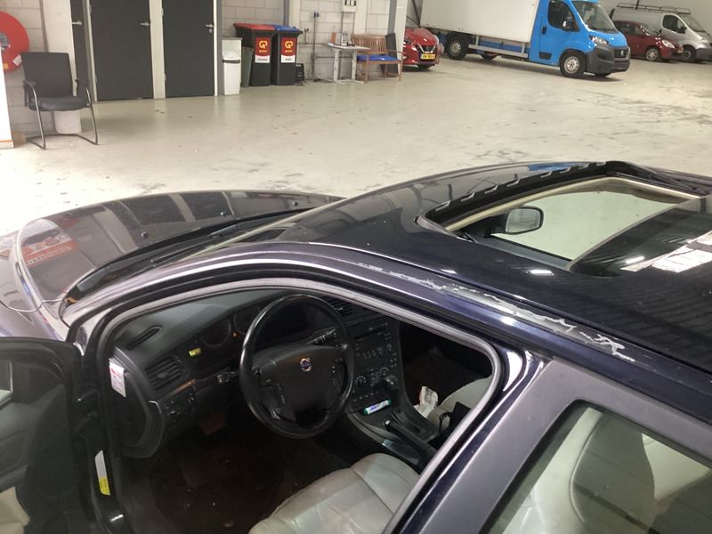 Volvo S80 2.5 T Momentum — zdjęcie 7
