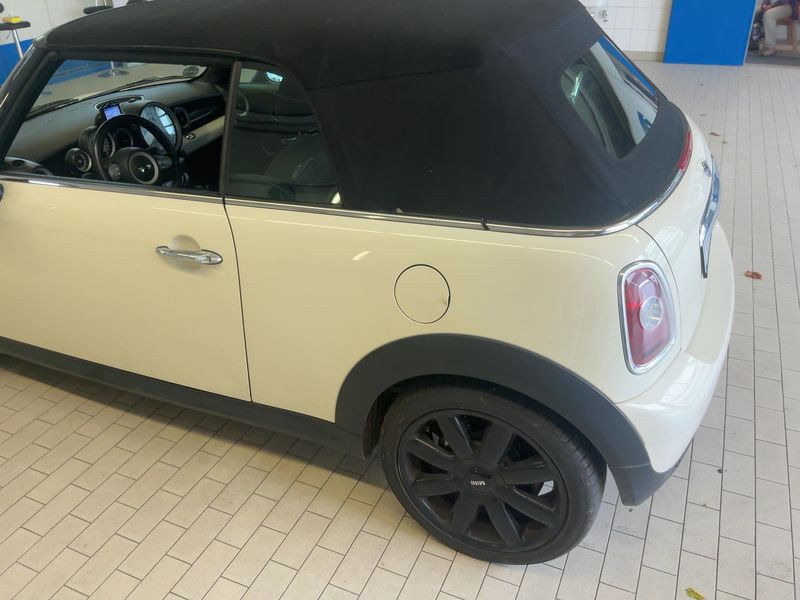 MINI Cabrio Cooper — zdjęcie 3