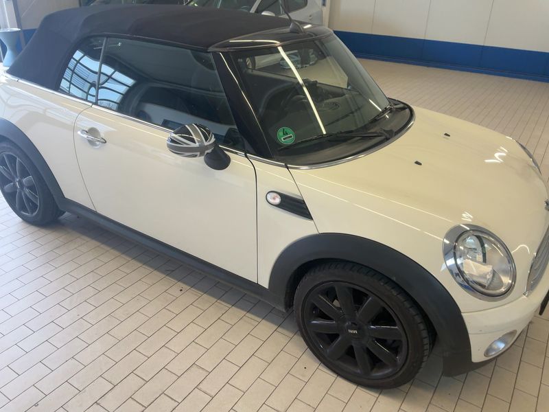 MINI Cabrio Cooper — zdjęcie 8