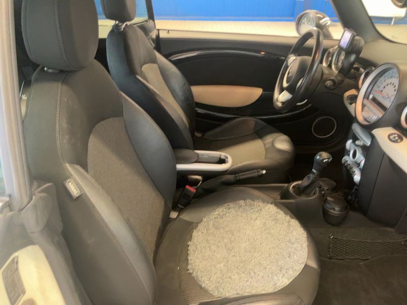 MINI Cabrio Cooper — zdjęcie 11