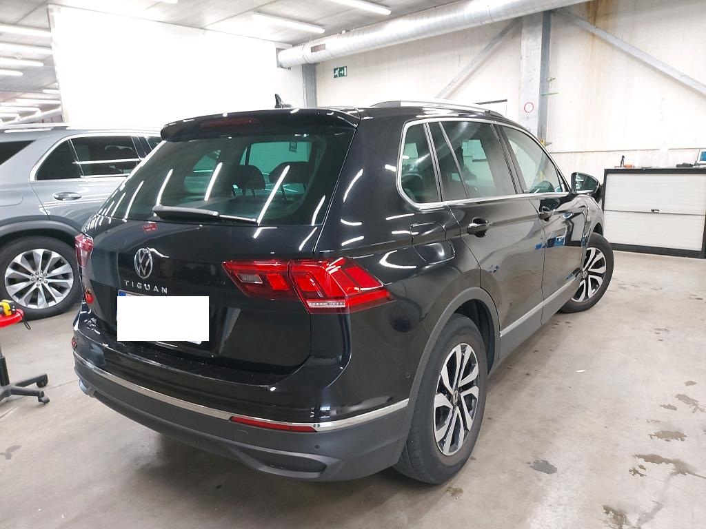 Volkswagen Tiguan 2.0 TDI Active — zdjęcie 2