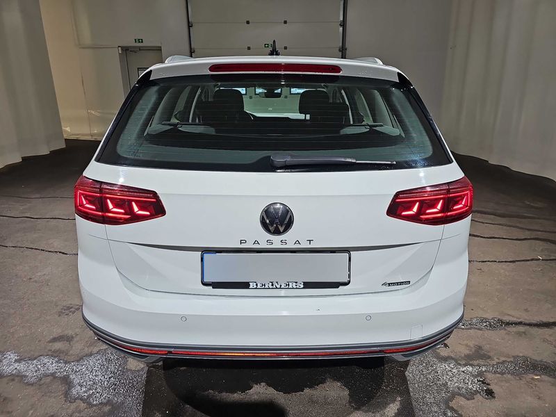 Volkswagen Passat Alltrack 2.0 TDI 4Motion — zdjęcie 4