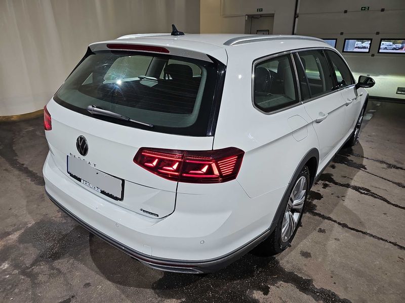 Volkswagen Passat Alltrack 2.0 TDI 4Motion — zdjęcie 5