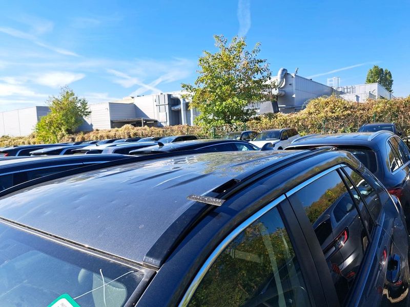 Toyota RAV 4 2.5 Hybrid 4x2 Dynamic — zdjęcie 58