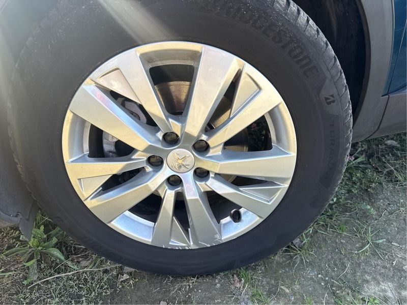 Peugeot 3008 1.2 PureTech Active Pack — zdjęcie 19