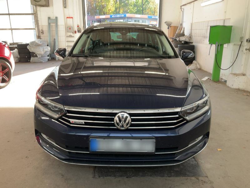 Volkswagen Passat 2.0 TDI Highline 4Motion BlueMotion Tech — zdjęcie 9