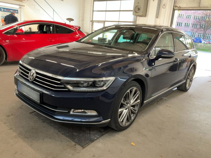 Volkswagen Passat 2.0 TDI Highline 4Motion BlueMotion Tech — zdjęcie 1