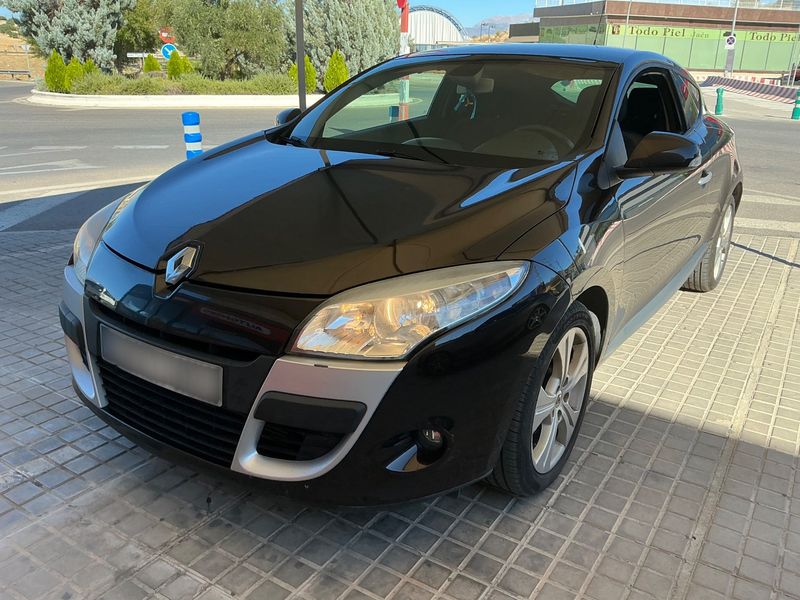 Renault Megane 1.5 dCi Dynamique — zdjęcie 1