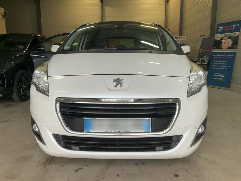 Peugeot 5008 2.0 Blue-HDi Allure — zdjęcie 9
