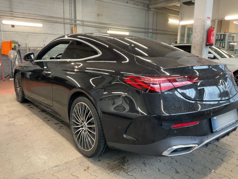 Mercedes-Benz CLE-Klasse CLE 200 Mild-Hybrid AMG Line Advanced Plus — zdjęcie 3