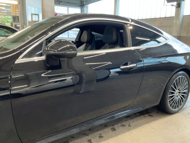 Mercedes-Benz CLE-Klasse CLE 200 Mild-Hybrid AMG Line Advanced Plus — zdjęcie 4