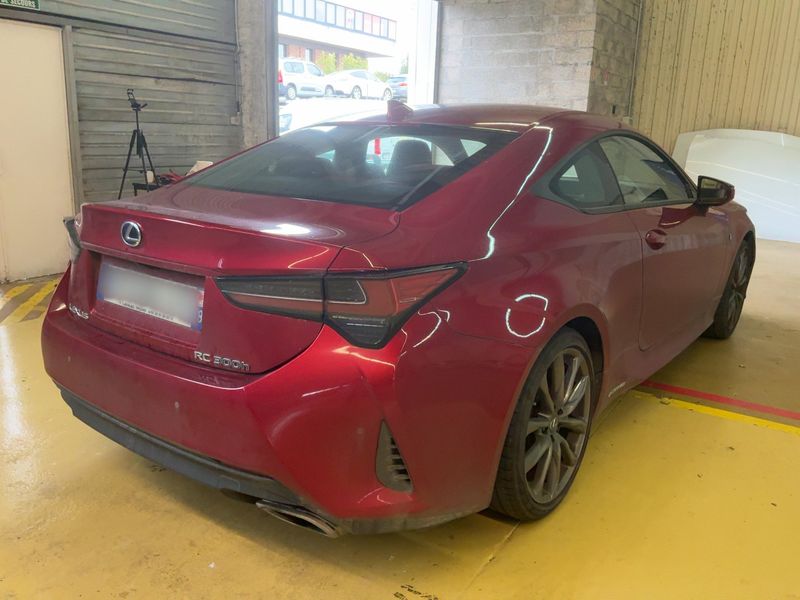 Lexus RC-Serie RC 300h F Sport — zdjęcie 6