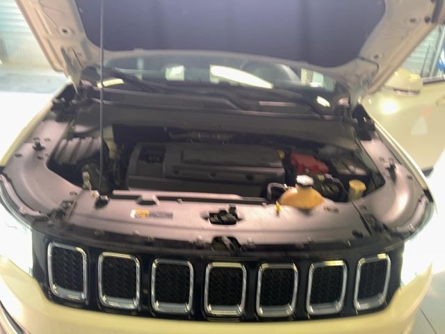 Jeep Compass 1.4 M-Air Limited FWD — zdjęcie 24