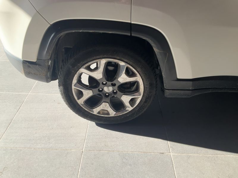 Jeep Compass 1.4 M-Air Limited FWD — zdjęcie 19