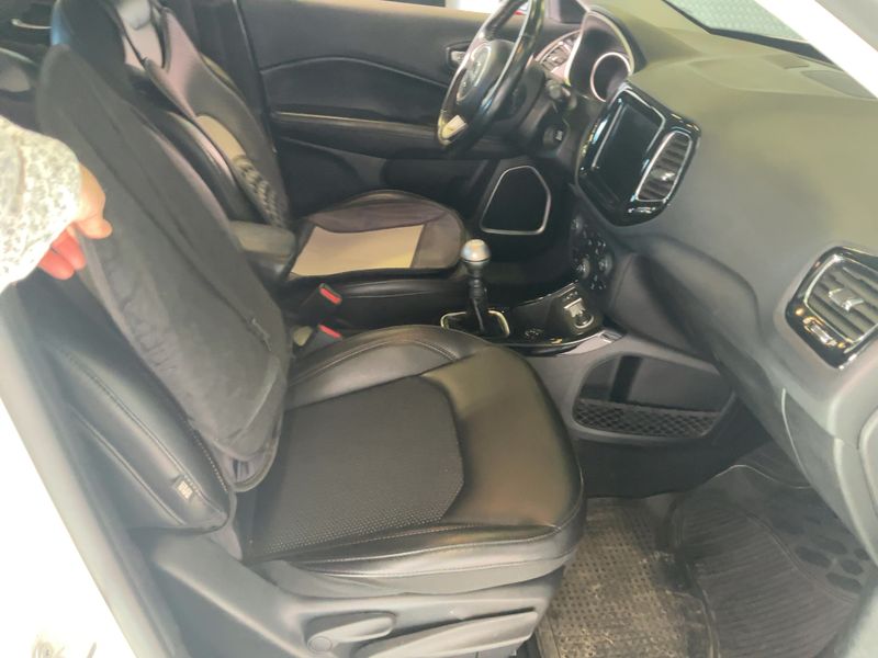 Jeep Compass 1.4 M-Air Limited FWD — zdjęcie 11