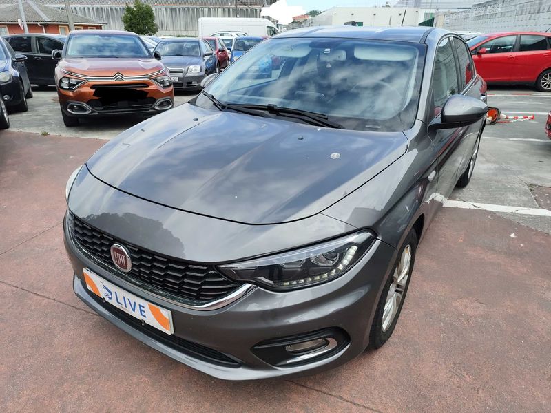 Fiat Tipo 1.4 Lounge — zdjęcie 1