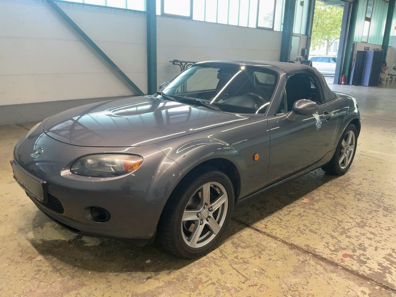 Mazda MX-5 1.8 Emotion — zdjęcie 1