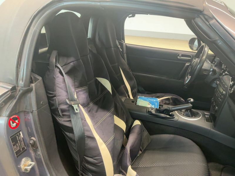 Mazda MX-5 1.8 Emotion — zdjęcie 14