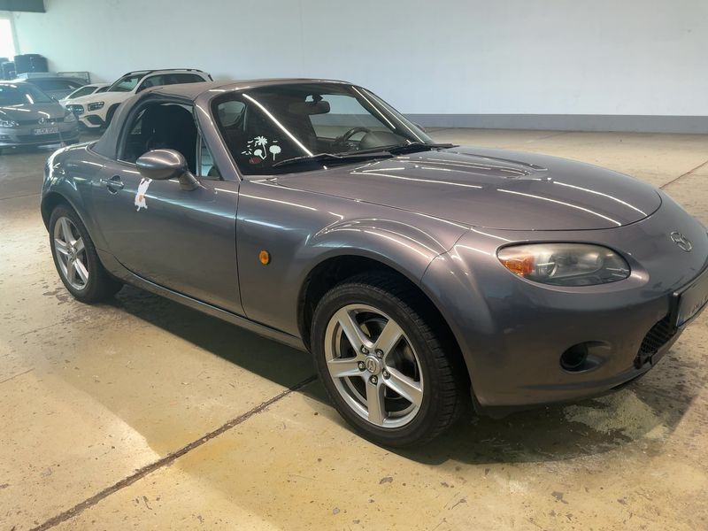 Mazda MX-5 1.8 Emotion — zdjęcie 8