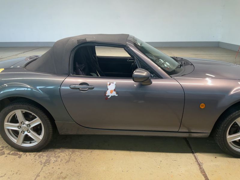 Mazda MX-5 1.8 Emotion — zdjęcie 7