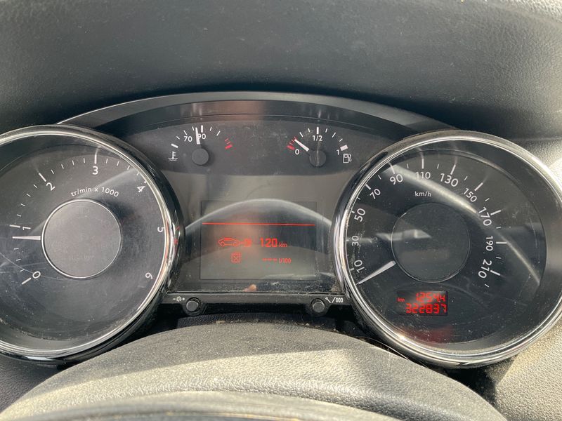 Peugeot 5008 2.0 HDi Premium Pack — zdjęcie 4