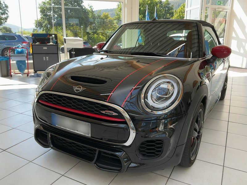 MINI Cabrio John Cooper Works — zdjęcie 1