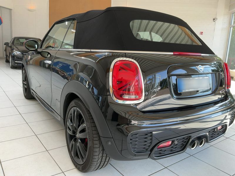 MINI Cabrio John Cooper Works — zdjęcie 3