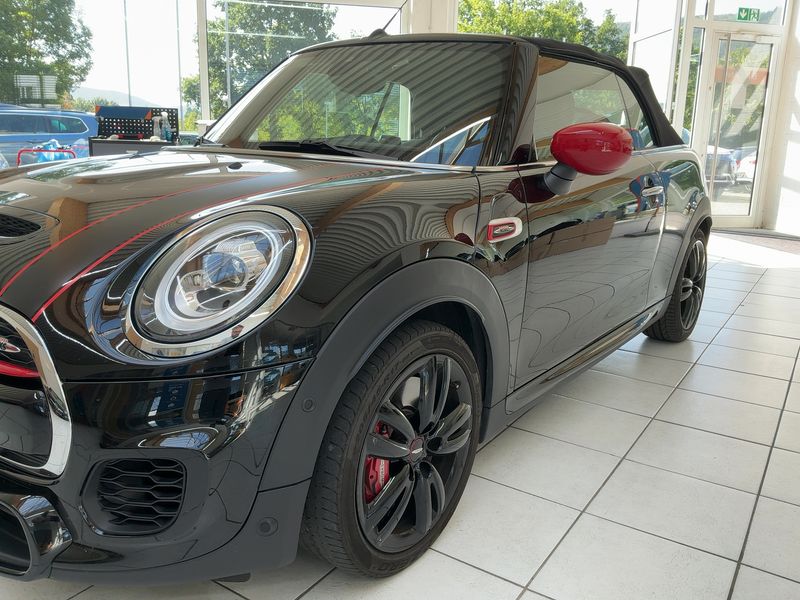 MINI Cabrio John Cooper Works — zdjęcie 2