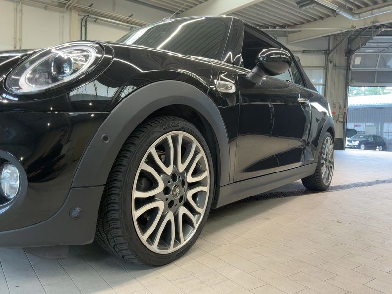MINI Cabrio Cooper S — zdjęcie 2