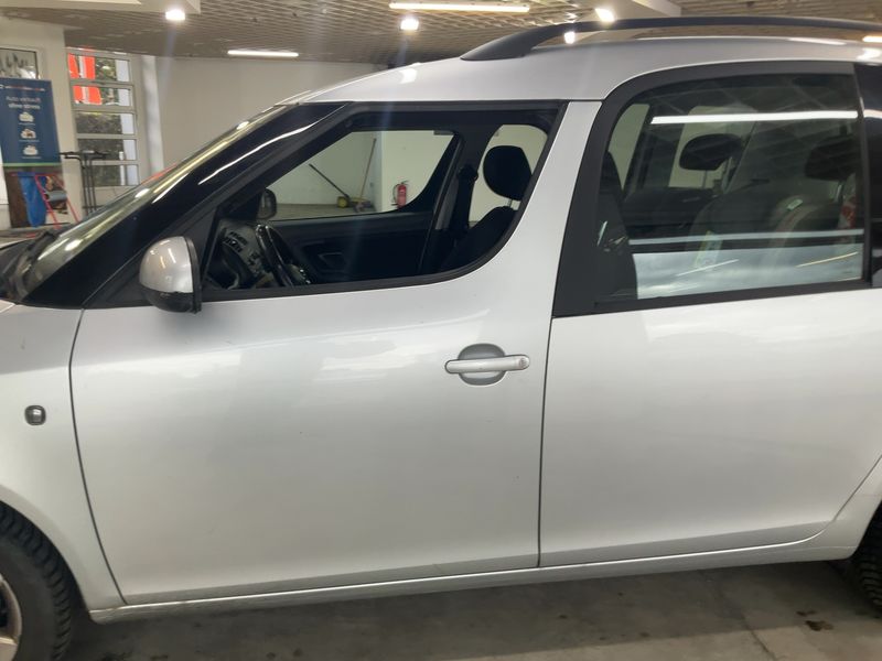 Skoda Roomster 1.2 TSI Ambition — zdjęcie 4