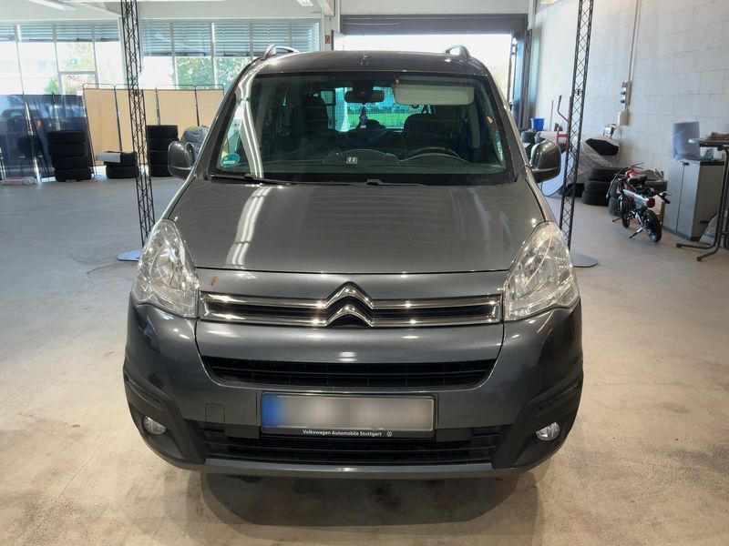 Citroen Berlingo 1.6 Blue-HDi Selection — zdjęcie 9