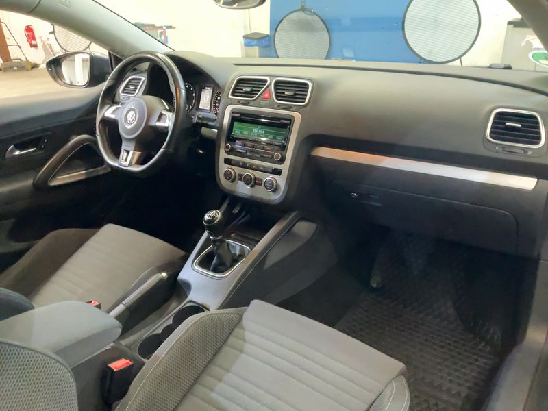 Volkswagen Scirocco 1.4 TSI BlueMotion Tech — zdjęcie 12