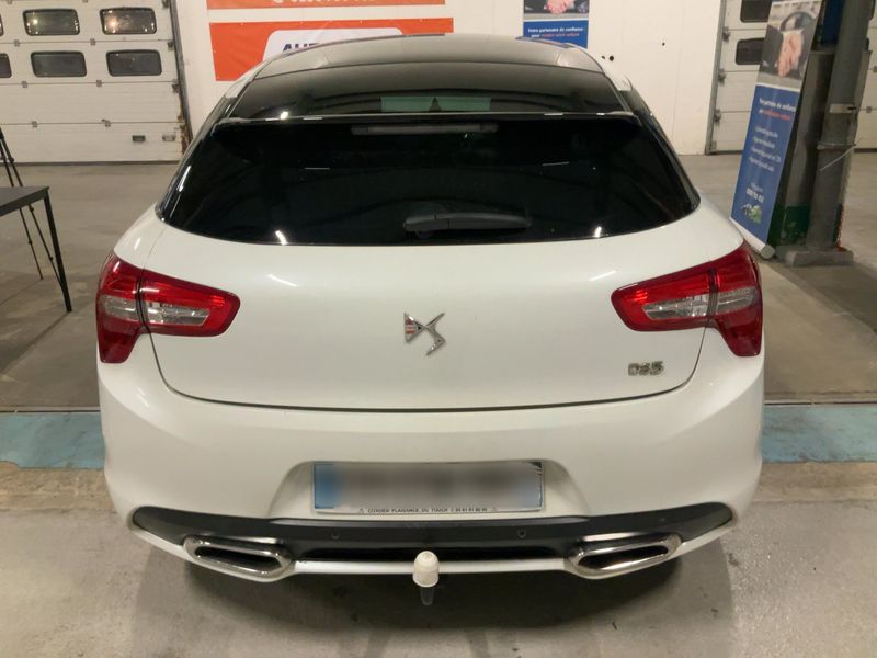 DS Automobiles DS5 2.0 Blue-HDi Executive — zdjęcie 5