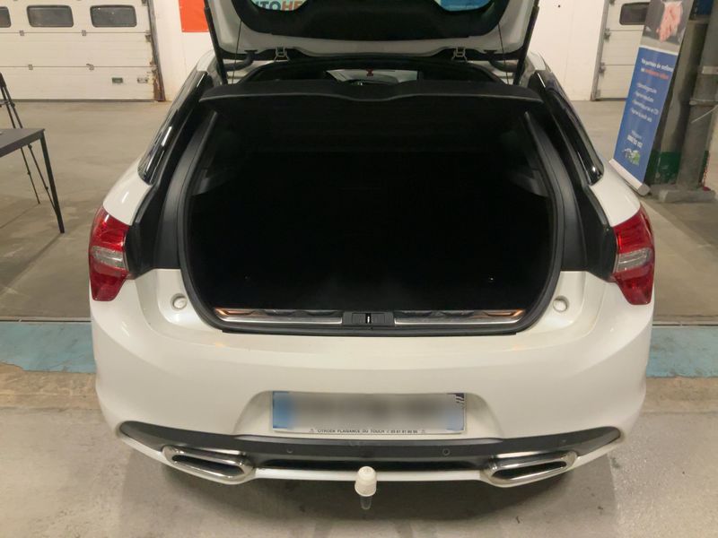 DS Automobiles DS5 2.0 Blue-HDi Executive — zdjęcie 10