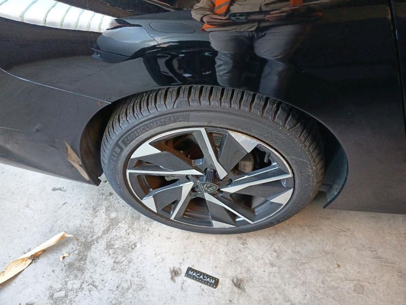 Peugeot 308 1.5 Blue-HDi Allure Pack — zdjęcie 29