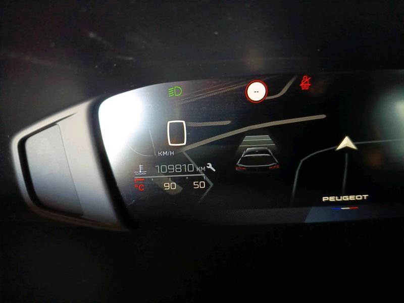 Peugeot 308 1.5 Blue-HDi Allure Pack — zdjęcie 16