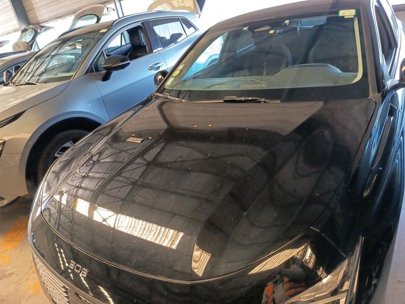 Peugeot 308 1.5 Blue-HDi Allure Pack — zdjęcie 37