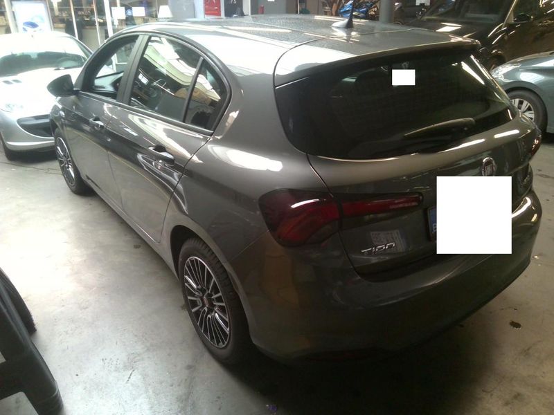 Fiat Tipo 1.5 Mild-Hybrid Cross — zdjęcie 2