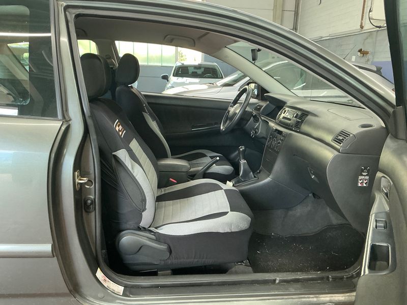 Toyota Corolla 1.4 Compact Luna — zdjęcie 3
