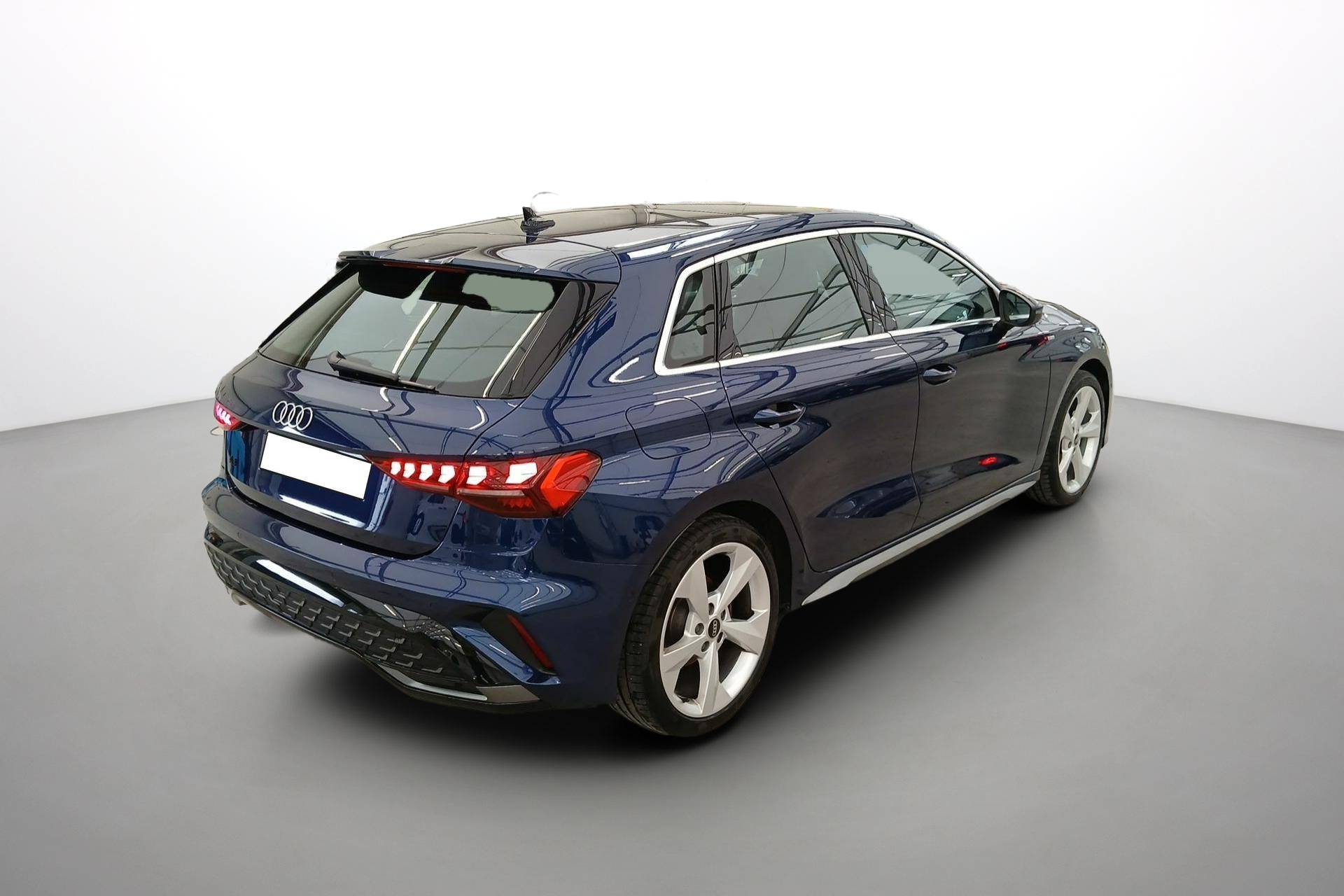 Audi A3 Sportback 35 TDI S line — zdjęcie 4
