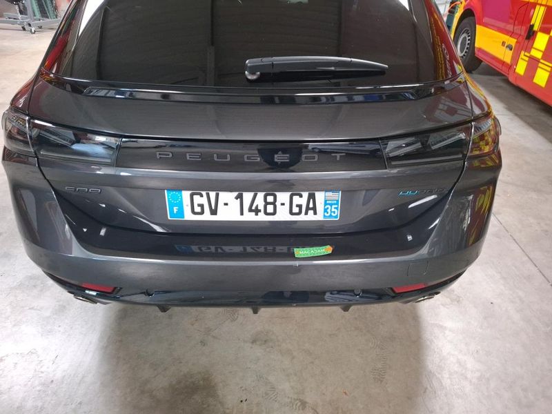 Peugeot 508 1.6 Hybrid 180 Allure — zdjęcie 36