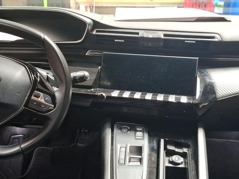 Peugeot 508 1.6 Hybrid 180 Allure — zdjęcie 12