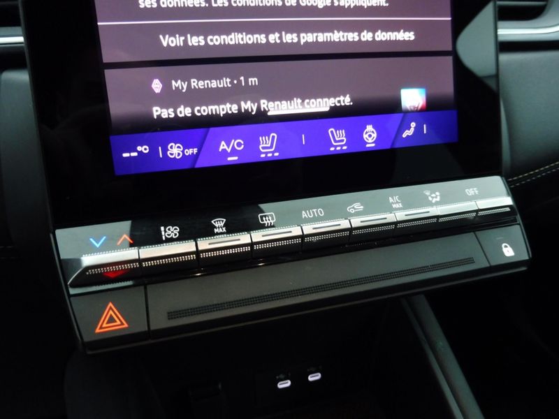 Renault Symbioz 1.6 E-Tech Full Hybrid Iconic — zdjęcie 17