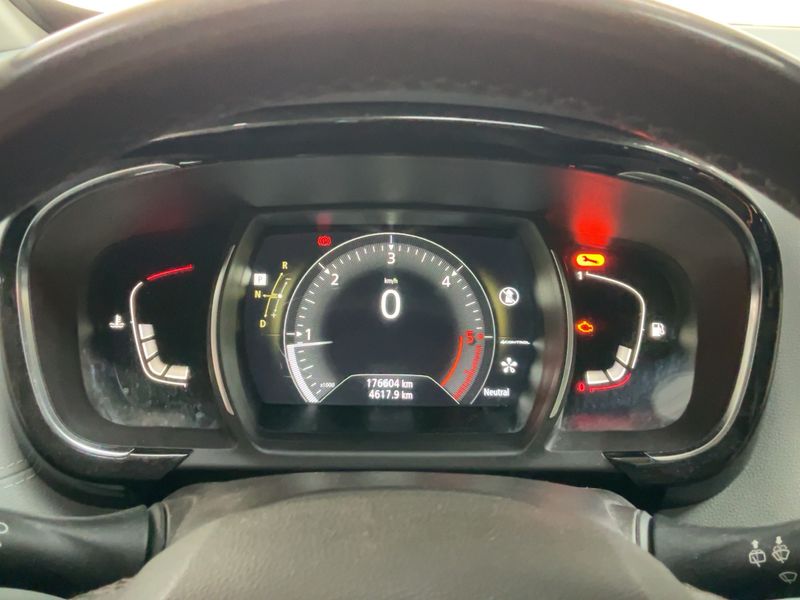 Renault Espace 1.6 dCi Energy Initiale Paris — zdjęcie 13