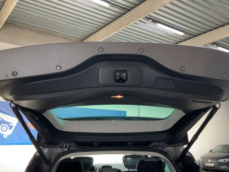 Renault Espace 1.6 dCi Energy Initiale Paris — zdjęcie 10
