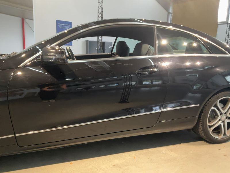 Mercedes-Benz E-Klasse E 220 CDI — zdjęcie 4