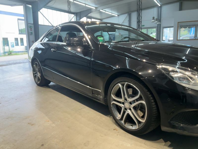 Mercedes-Benz E-Klasse E 220 CDI — zdjęcie 8